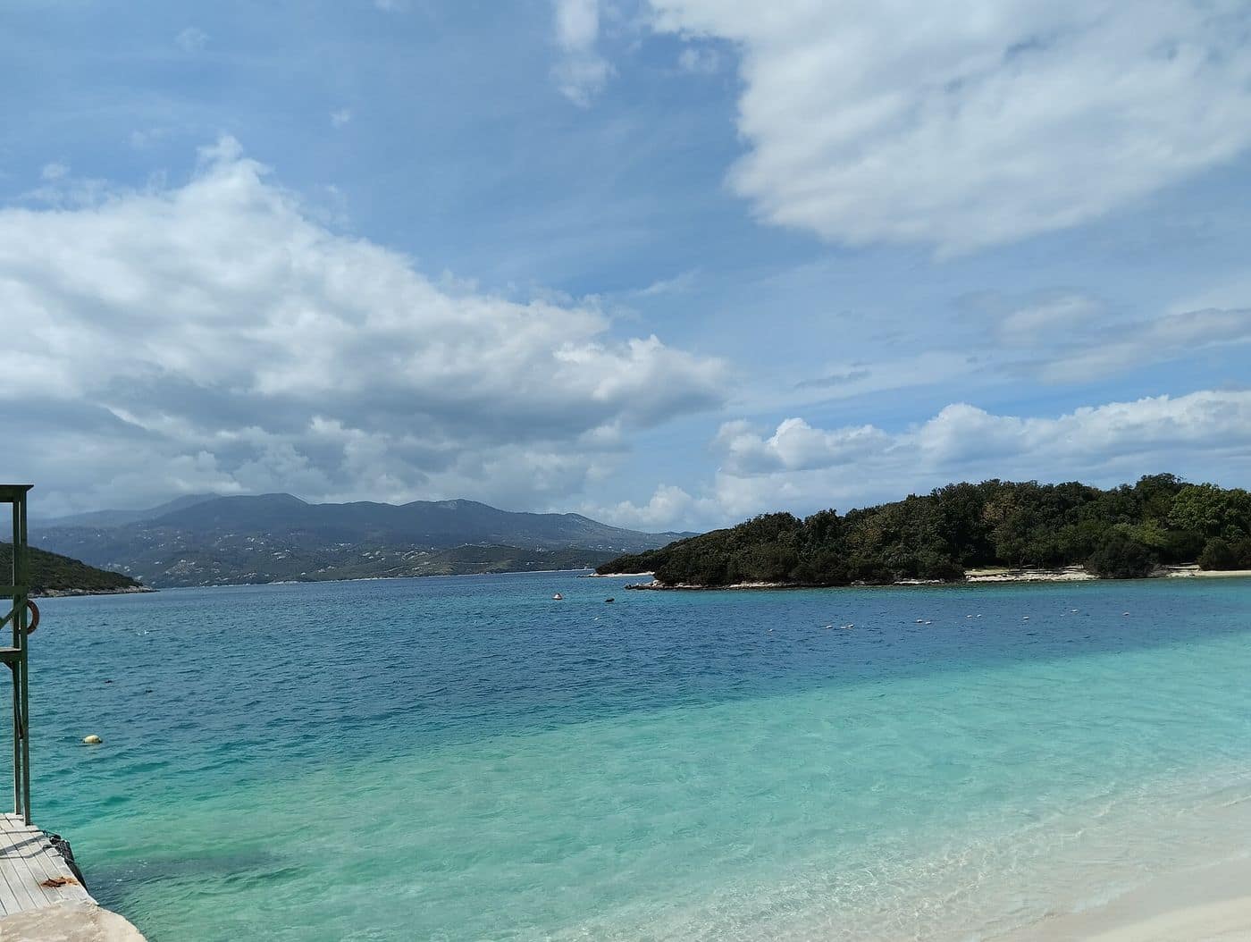 The islands and clear water at Ksamil